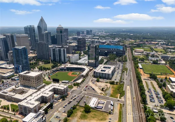 a picture of city view