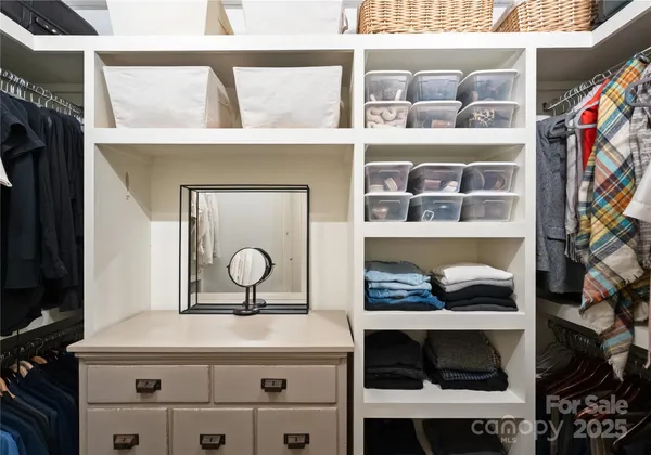 $1,050,000 | 400 North Church Street, Unit 208, Charlotte, NC 28202