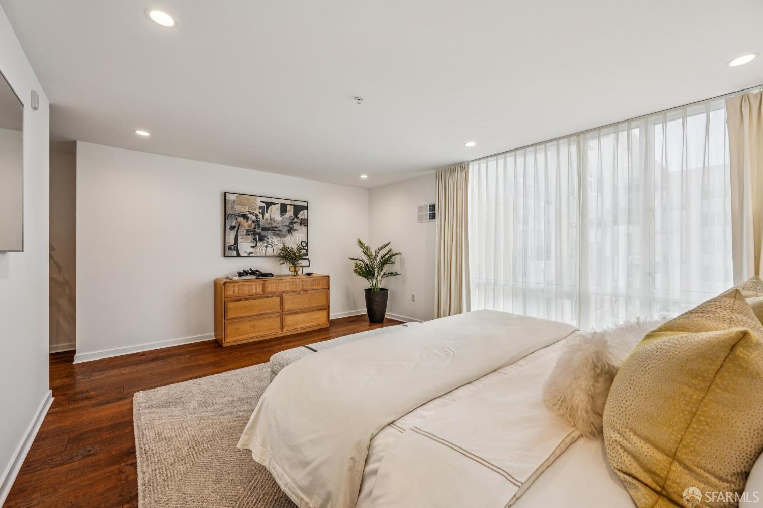 45 Bartlett Street, Unit 617 San Francisco, CA 94110 - Photo 33 of 63