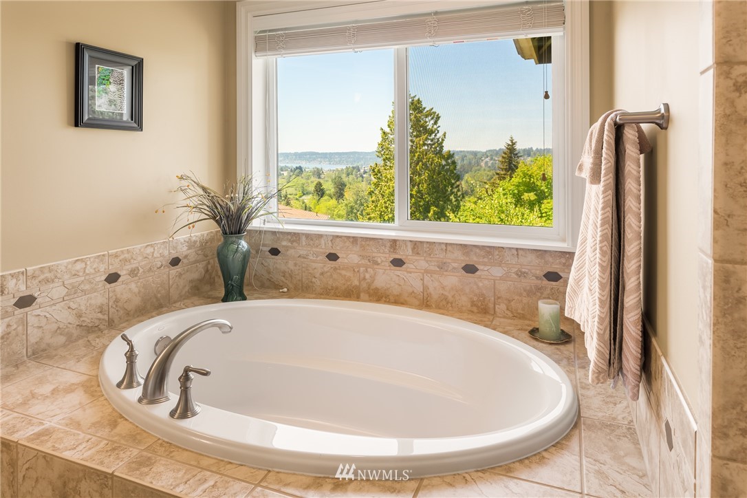 18967 84th Place Northeast Bothell, WA 98011 - Photo 19 of 25