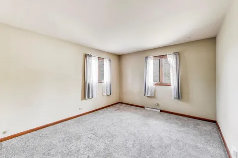 $324,900 | 4255 149th Street, Midlothian, IL 60445