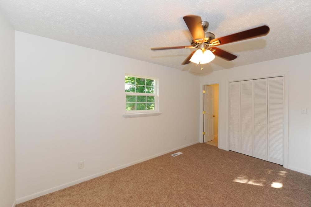 1225 West Hunt Road Maryville, TN 37801 - Photo 14 of 32 New fan, flooring windows