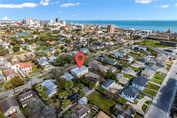 $600,000 | 901 Furman Avenue, Corpus Christi, TX 78404