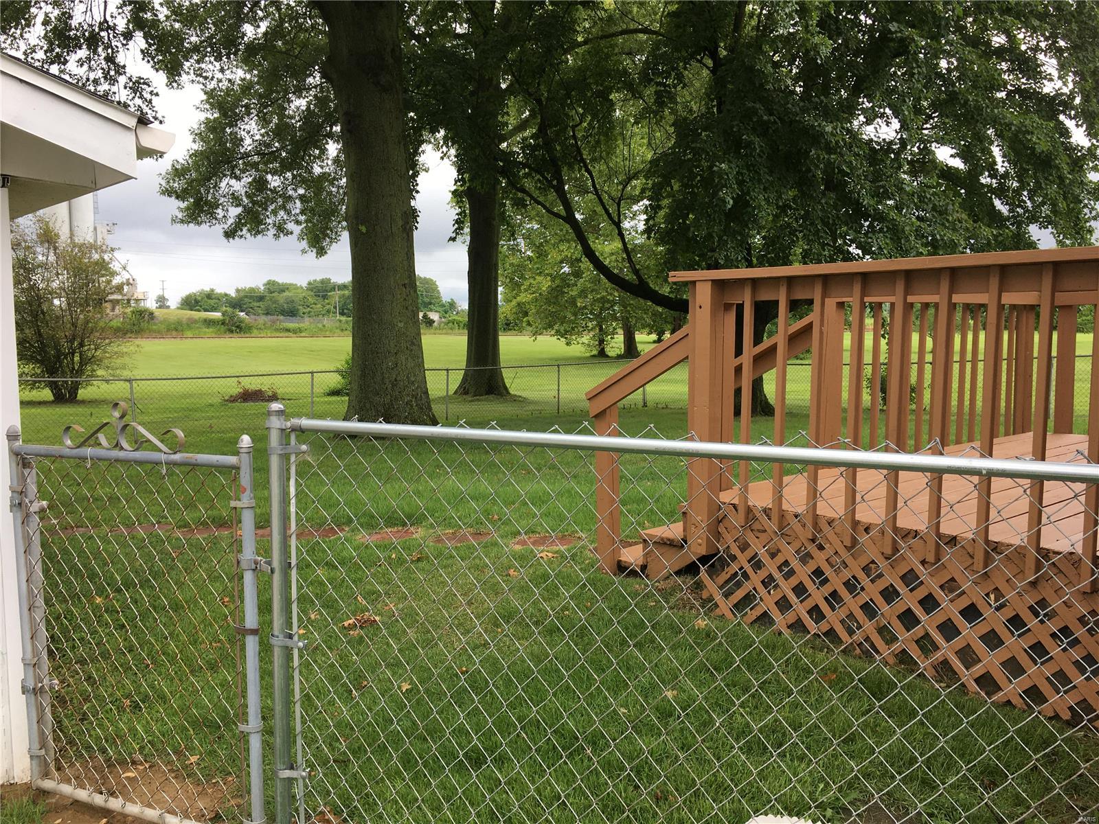 7014 North Humbert Road Godfrey, IL 62035 - Photo 14 of 18