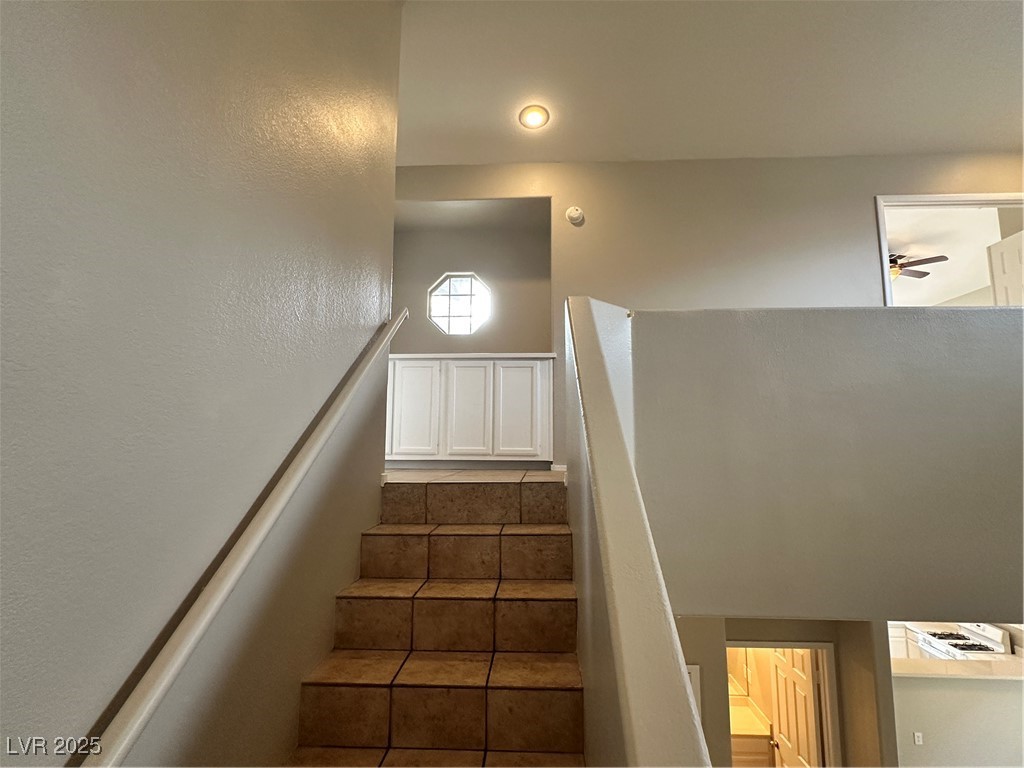 9264 Apache Springs Drive Las Vegas, NV 89117 - Photo 15 of 53