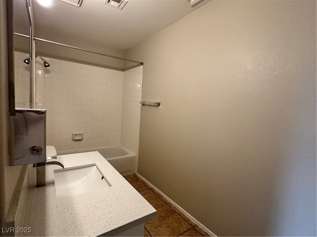 9264 Apache Springs Drive Las Vegas, NV 89117 - Photo 20 of 53