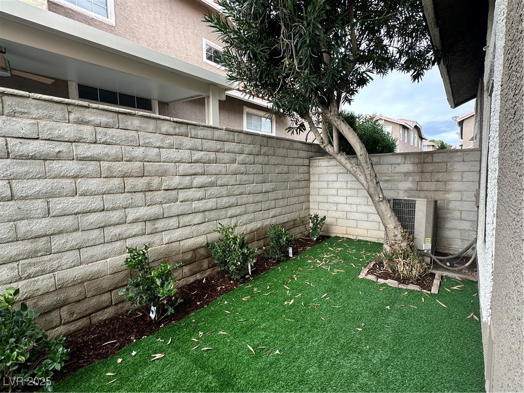 9264 Apache Springs Drive Las Vegas, NV 89117 - Photo 34 of 53