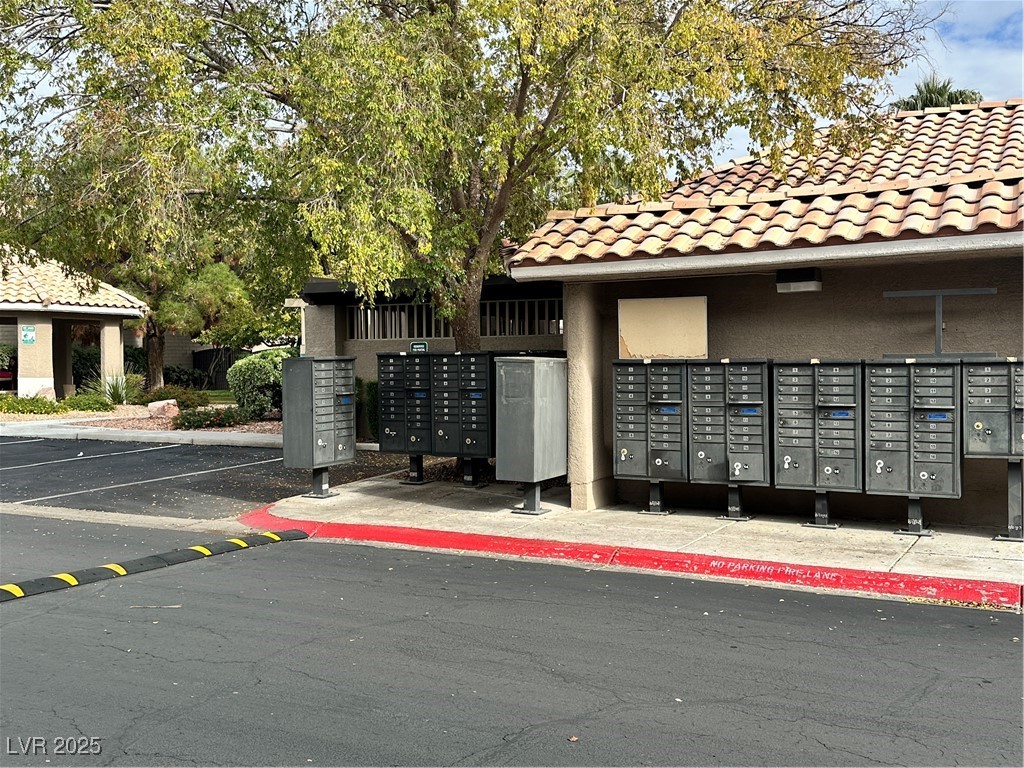 9264 Apache Springs Drive Las Vegas, NV 89117 - Photo 48 of 53