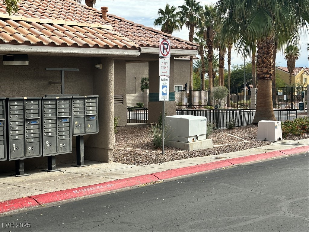 9264 Apache Springs Drive Las Vegas, NV 89117 - Photo 49 of 53