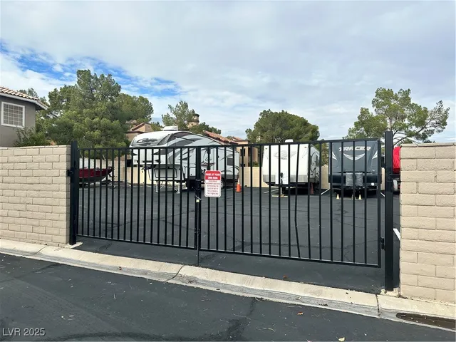 $1,995 | 9264 Apache Springs Drive, Las Vegas, NV 89117