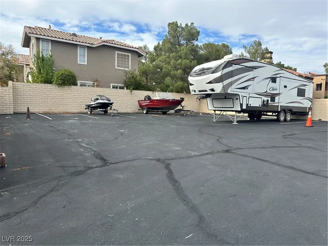 $1,995 | 9264 Apache Springs Drive, Las Vegas, NV 89117