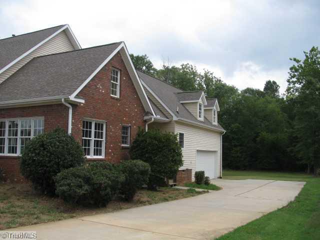 4018 Braddock Road High Point, NC 27265 - Photo 2 of 16 Exterior Front.