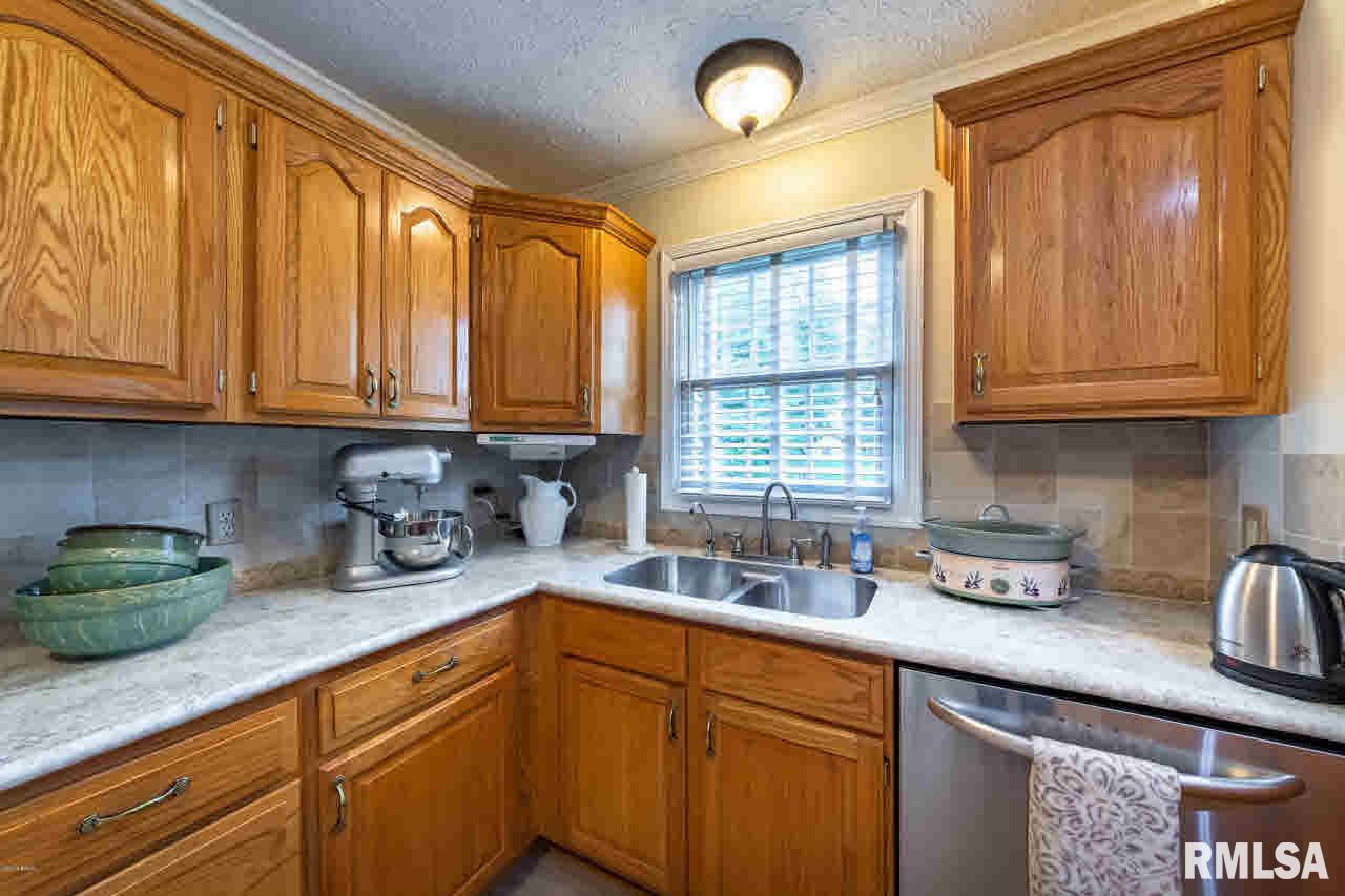 1803 Reveille Road Marion, IL 62959 - Photo 14 of 37 Gallery Image 14