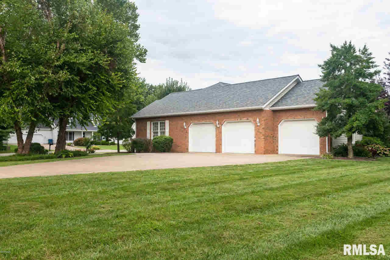 1803 Reveille Road Marion, IL 62959 - Photo 3 of 37 Gallery Image 3