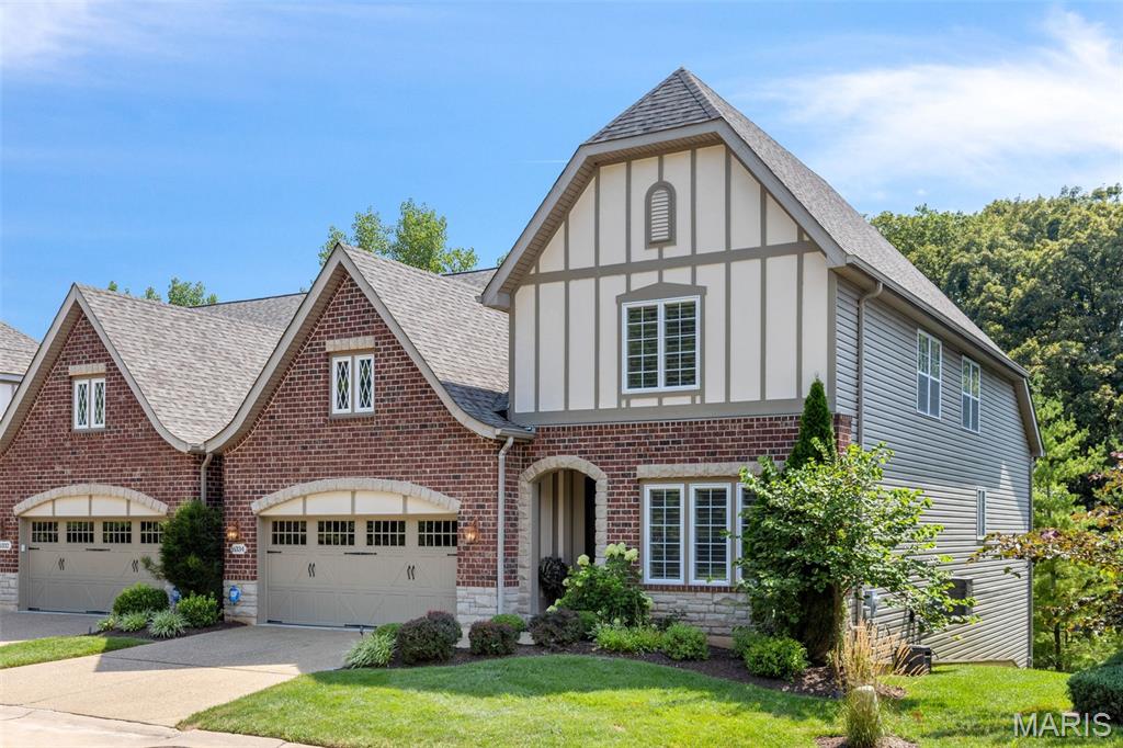 16334 Baxter Road Chesterfield, MO 63005 - Photo 3 of 48 Gallery Image 3
