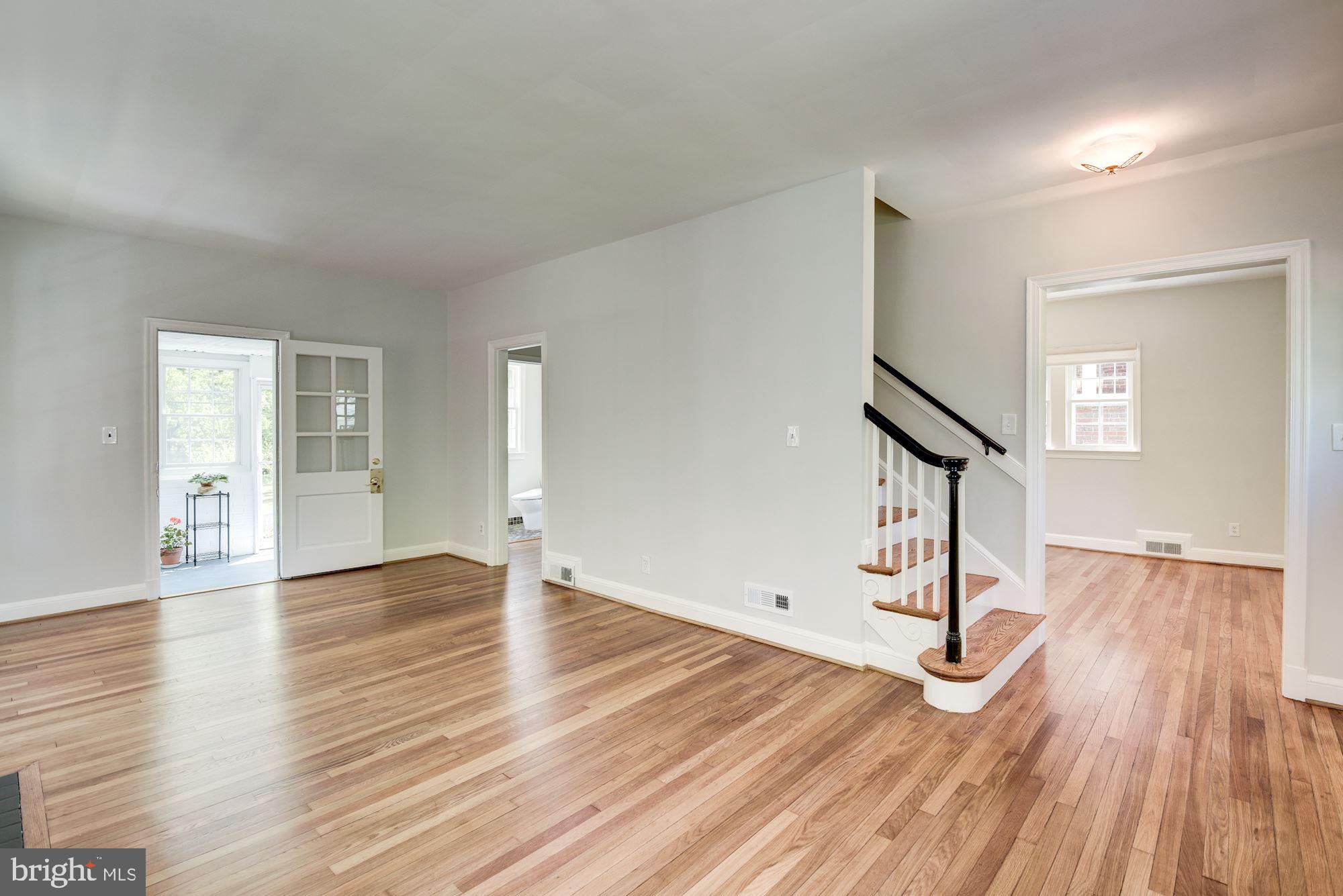 2836 Rittenhouse Street Northwest Washington, DC 20015 - Photo 5 of 33