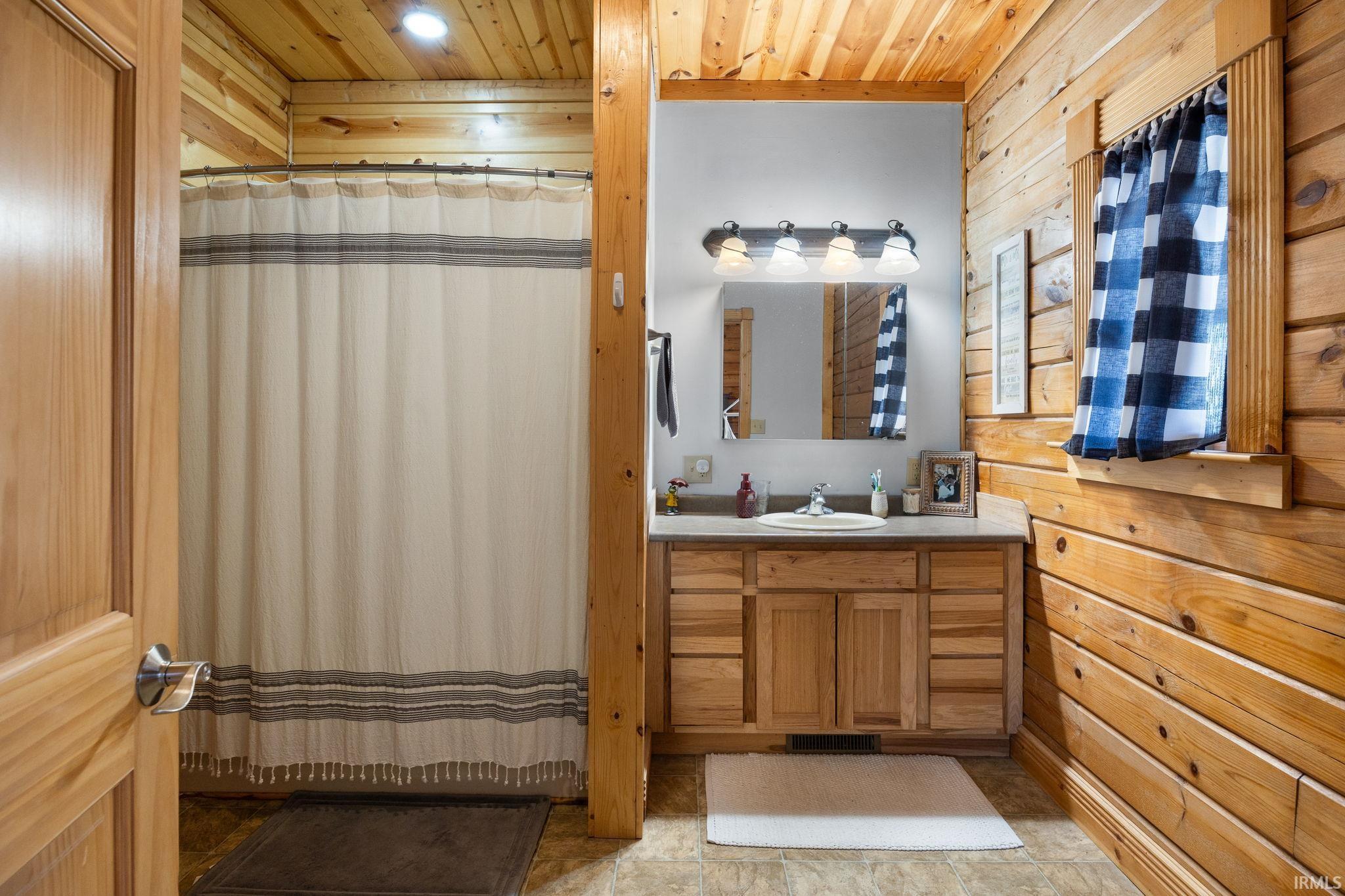 2033 Highway 421 Delphi, IN 46923 - Photo 27 of 35