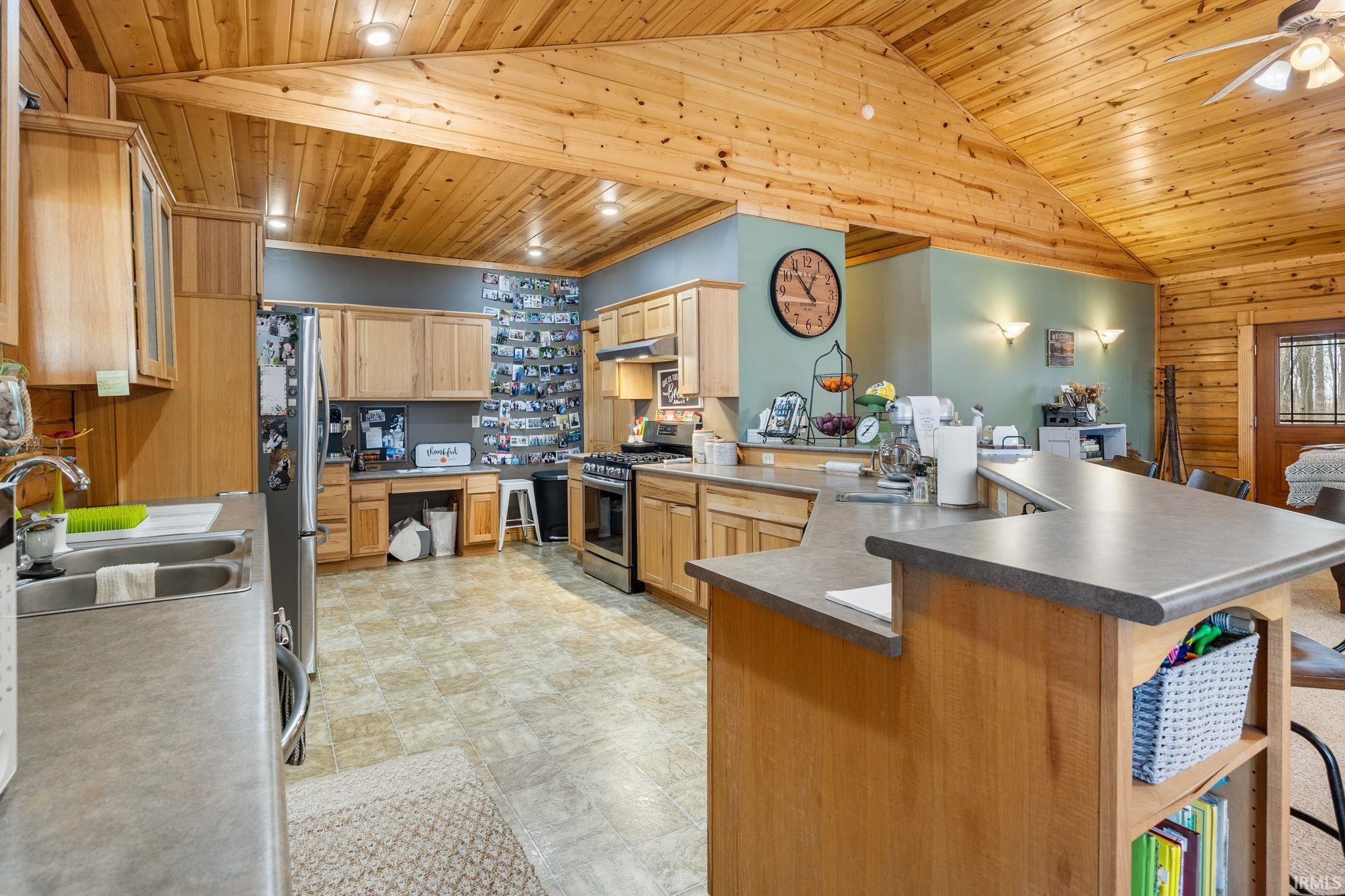 2033 Highway 421 Delphi, IN 46923 - Photo 8 of 35