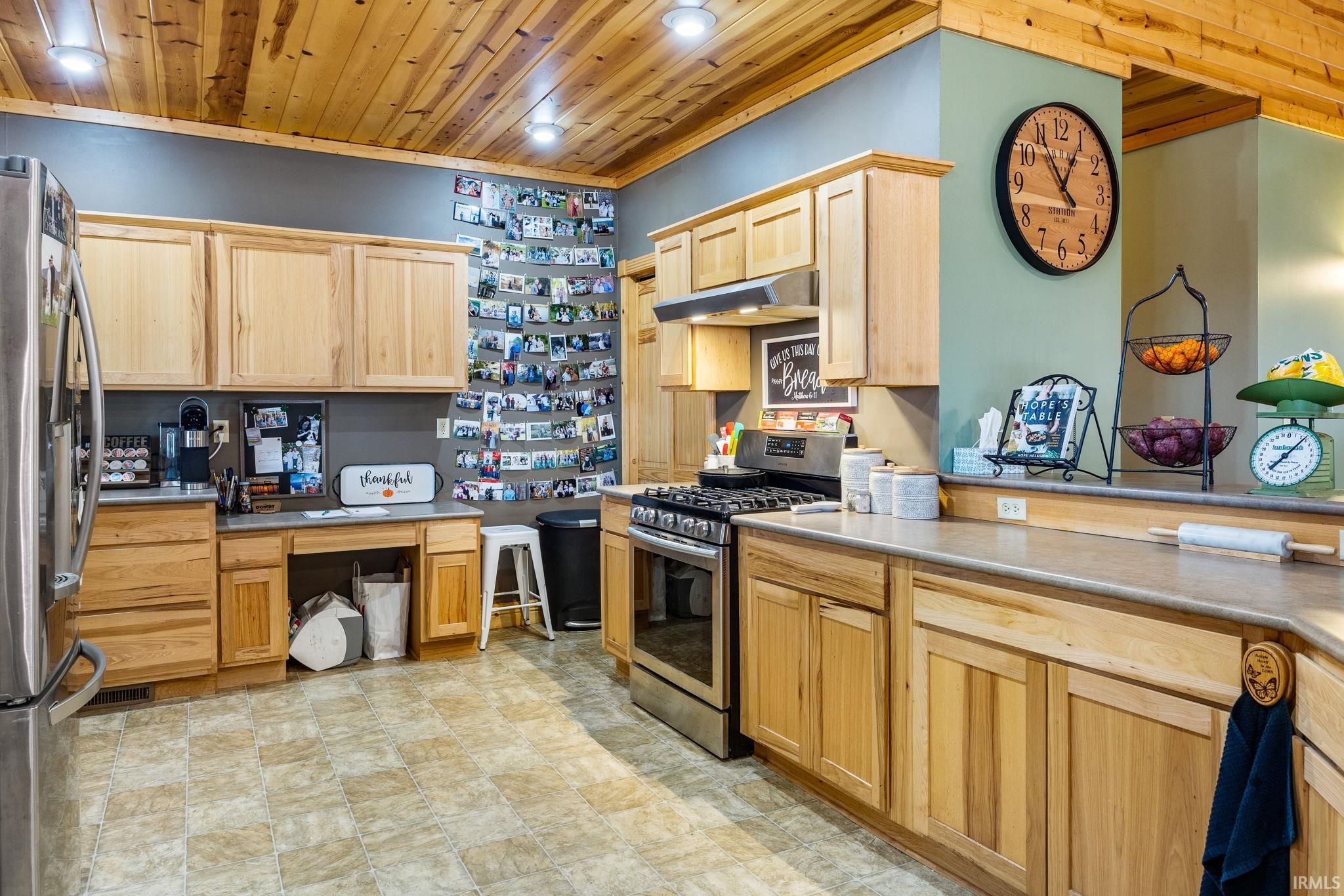 2033 Highway 421 Delphi, IN 46923 - Photo 10 of 35