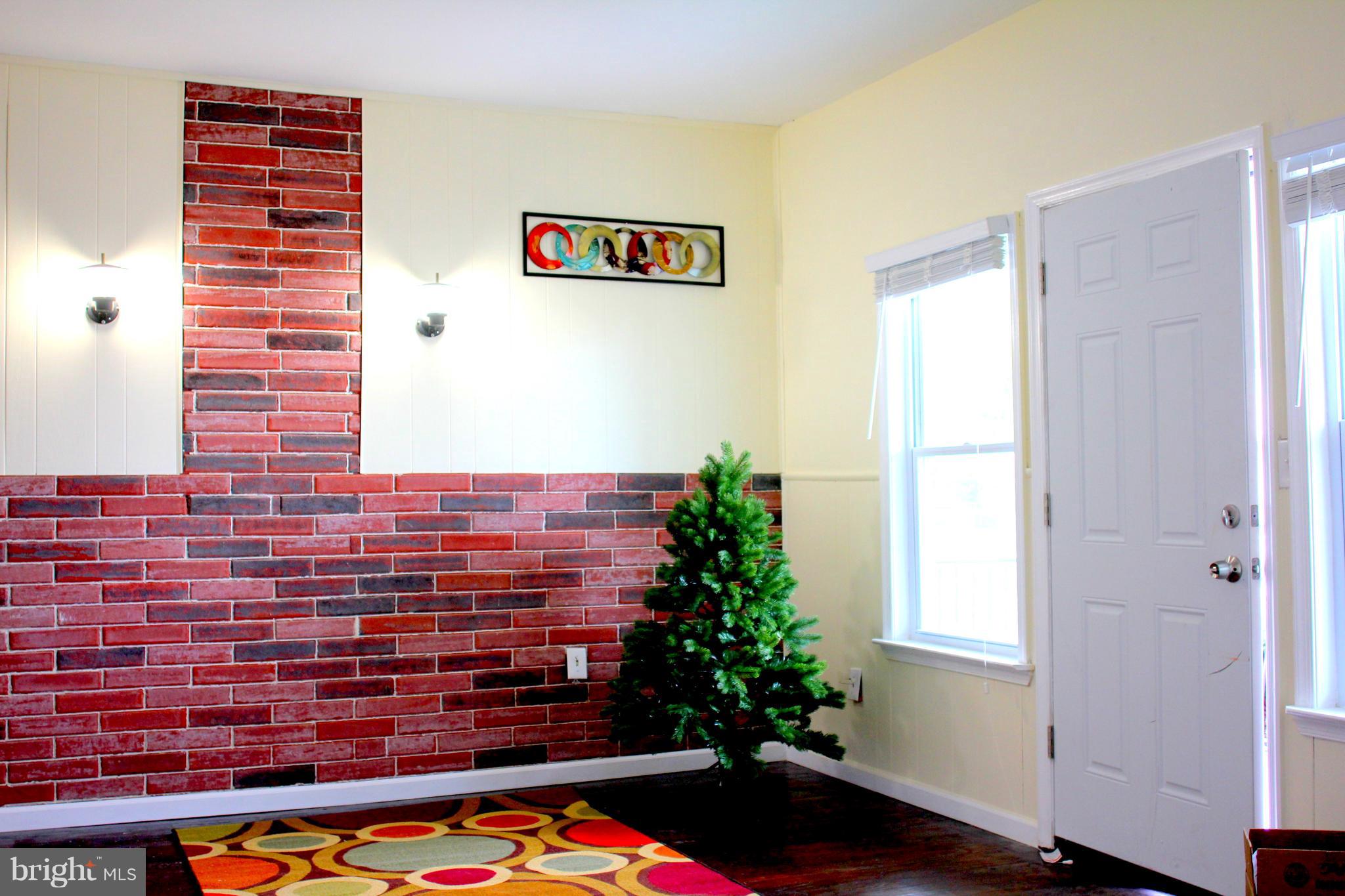 257 Colgate Avenue Baltimore, MD 21222 - Photo 3 of 15 Gallery Image 3