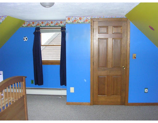 3 Fox Hill Road Blackstone, MA 01504 - Photo 6 of 8 Gallery Image 6