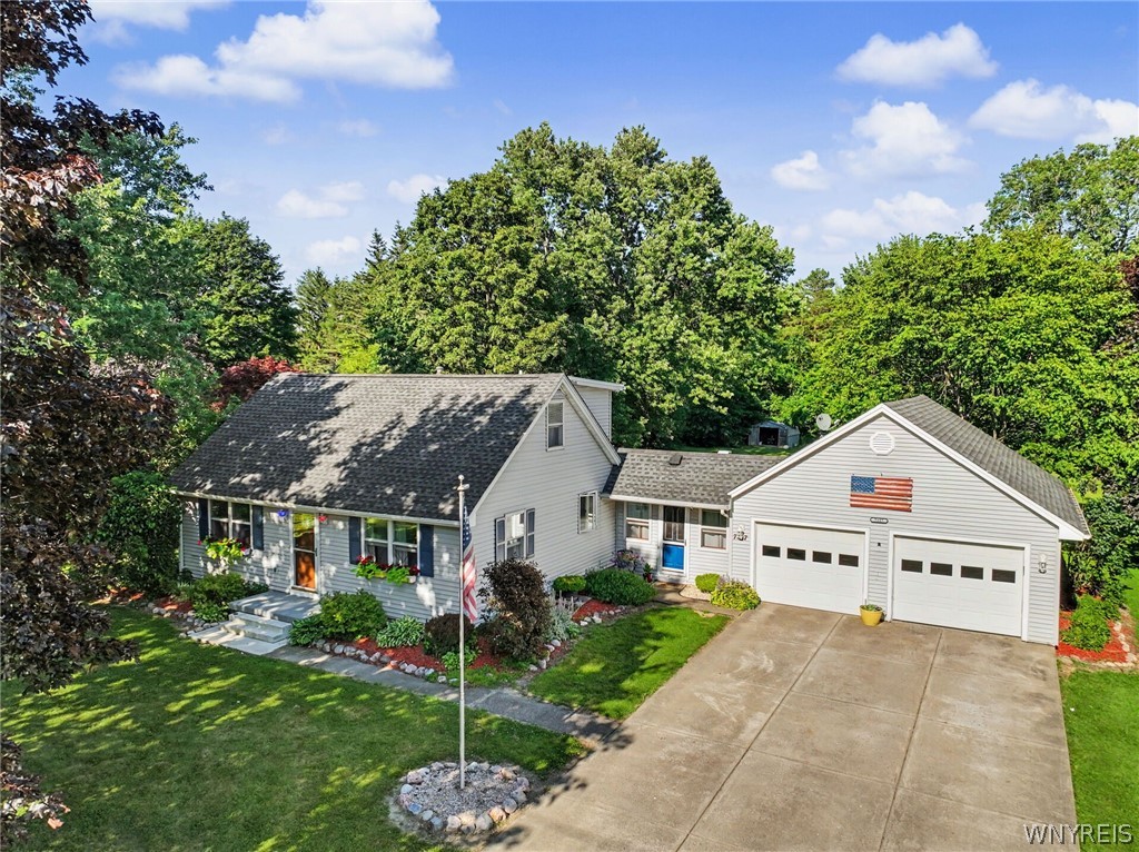 7157 Taylor Road Boston, NY 14075 - Photo 1 of 39 Gallery Image 1