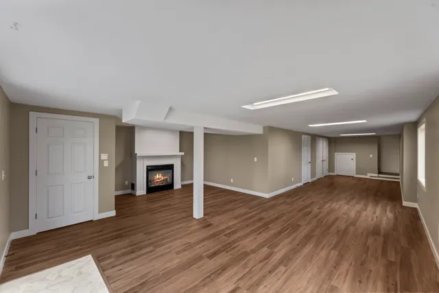 $550,000 | 711 Division Street, Delafield, WI 53018