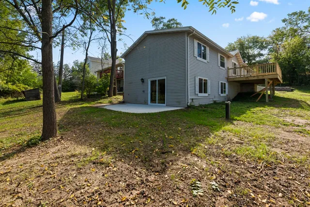 $550,000 | 711 Division Street, Delafield, WI 53018