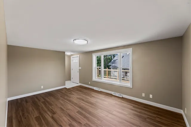 $550,000 | 711 Division Street, Delafield, WI 53018