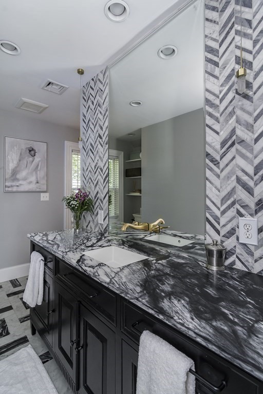 147 Walnut Street Wellesley, MA 02481 - Photo 12 of 19 Gallery Image 12