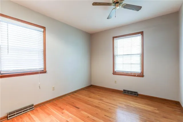 $2,235 | 523 East Prairie Terrace, Olathe, KS 66061