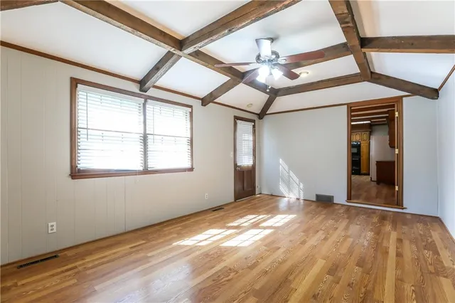 $2,235 | 523 East Prairie Terrace, Olathe, KS 66061