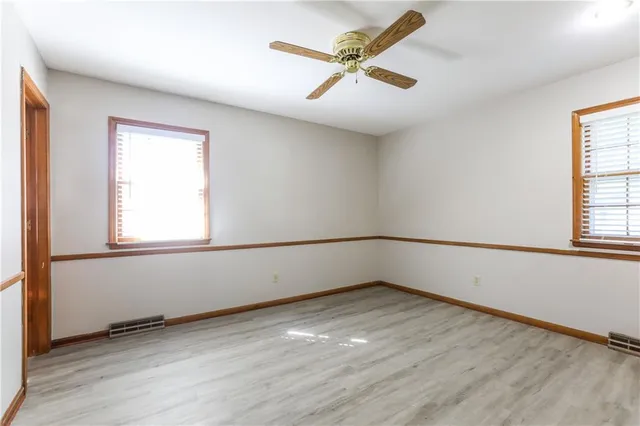 $2,235 | 523 East Prairie Terrace, Olathe, KS 66061