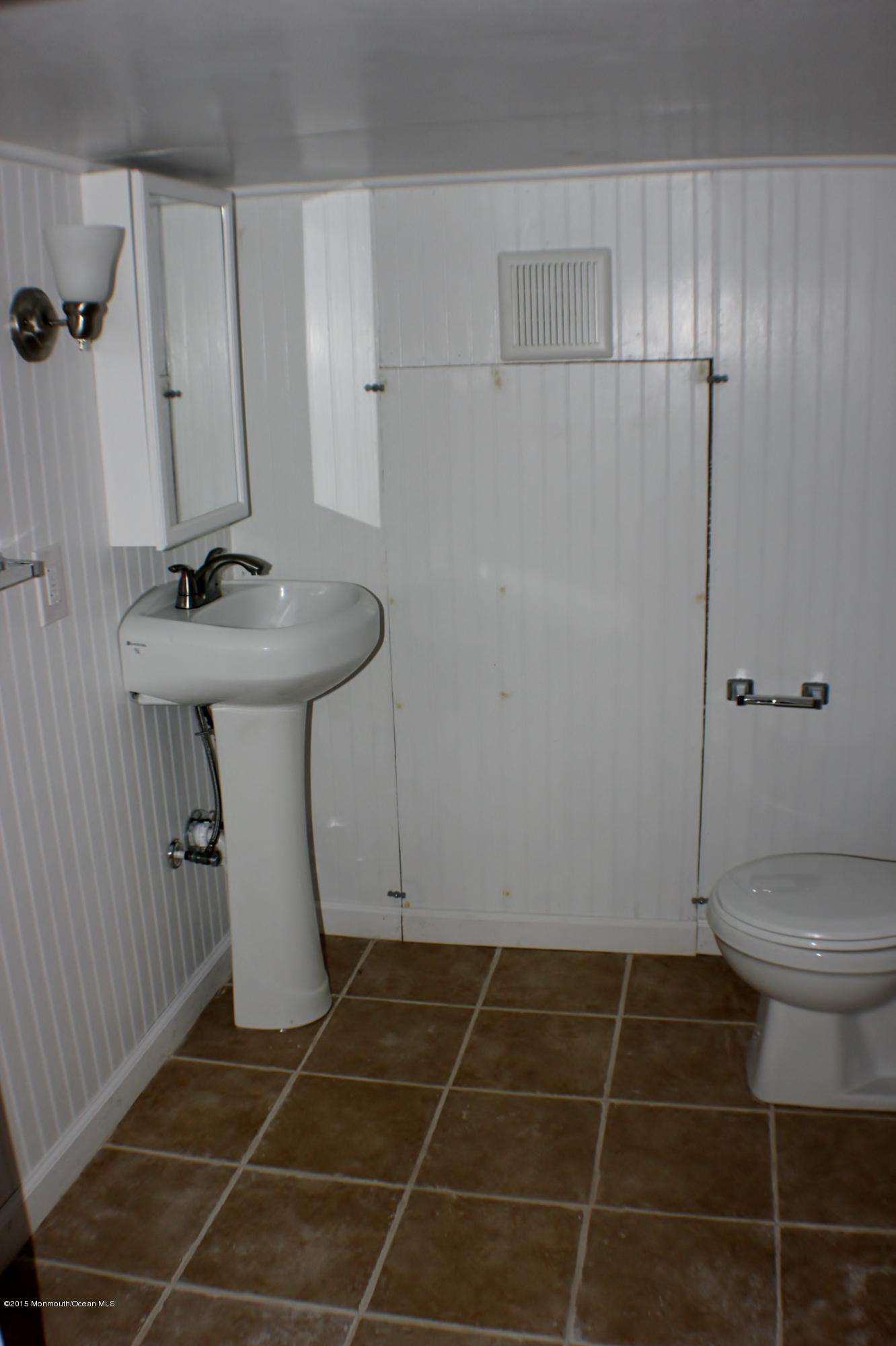 1228 Corlies Avenue, Unit RENTAL Neptune Township, NJ 07753 - Photo 28 of 32 bathd1