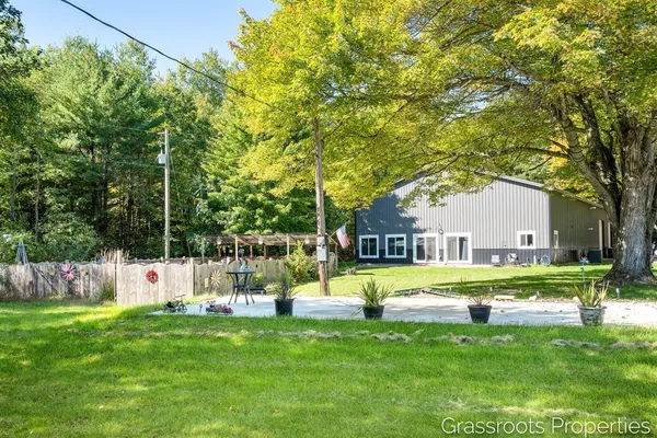 $700,000 | 13855 Lincoln Lake Avenue Northeast, Gowen, MI 49326
