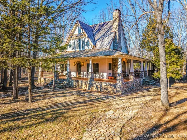 $973,000 | 21255 Lark Road, Lebanon, MO 65536