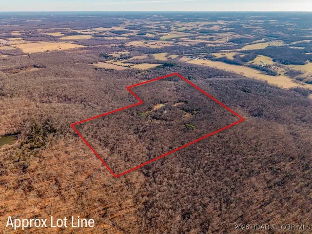 $973,000 | 21255 Lark Road, Lebanon, MO 65536