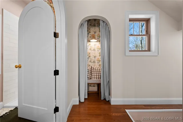 $973,000 | 21255 Lark Road, Lebanon, MO 65536