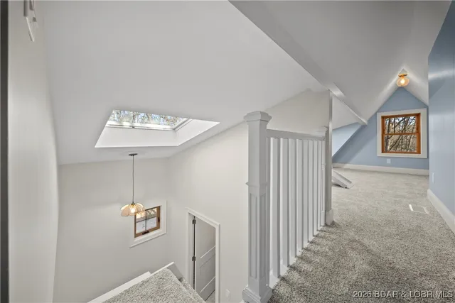 $973,000 | 21255 Lark Road, Lebanon, MO 65536