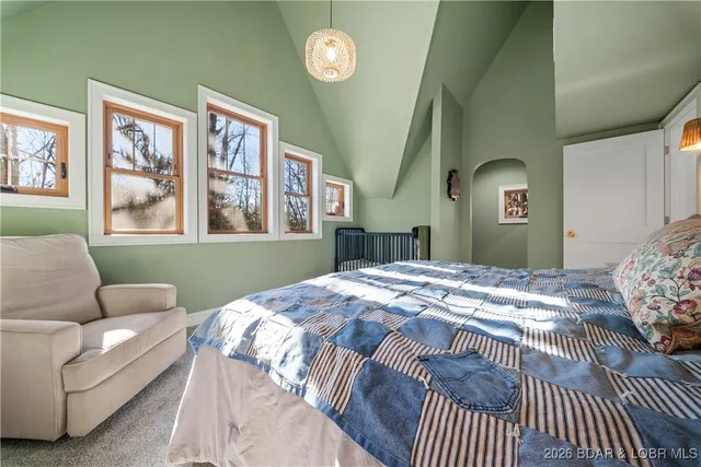 $973,000 | 21255 Lark Road, Lebanon, MO 65536