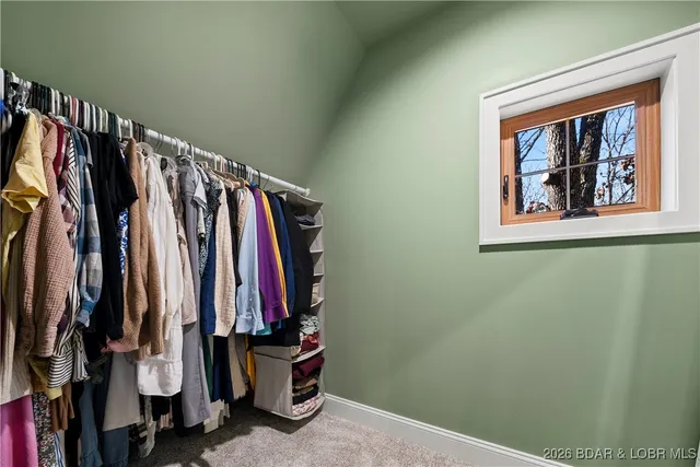 $973,000 | 21255 Lark Road, Lebanon, MO 65536