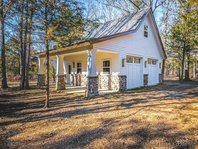 $973,000 | 21255 Lark Road, Lebanon, MO 65536