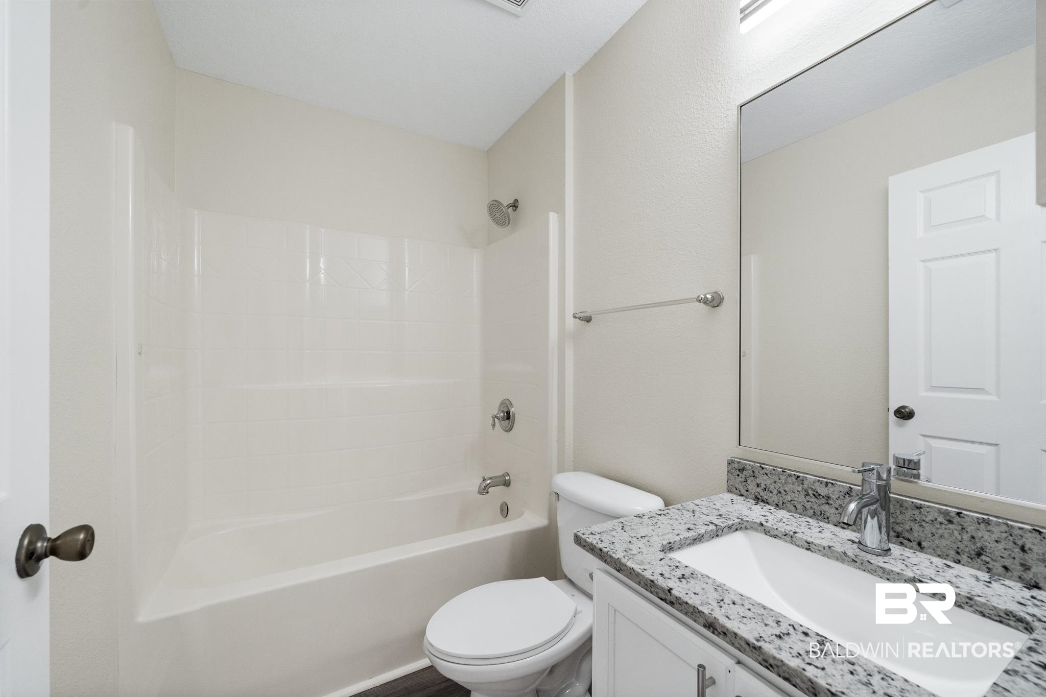 235 Woodsong Drive Foley, AL 36535 - Photo 18 of 25 Guest bath