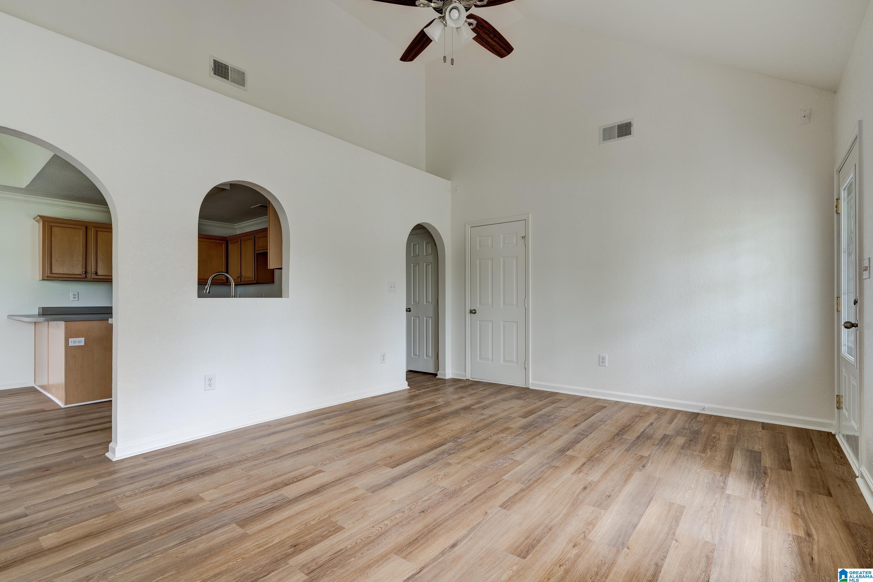 641 Meriweather Drive Calera, AL 35040 - Photo 6 of 28
