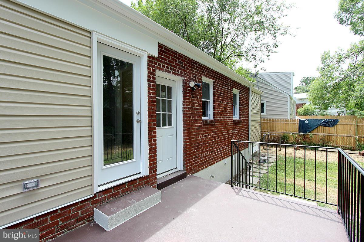1515 Gridley Lane Silver Spring, MD 20902 - Photo 25 of 28 Exterior (Rear)