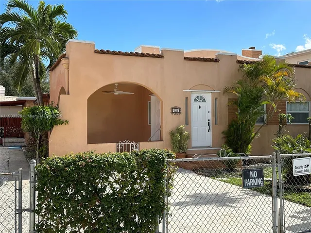 $3,100 | 431 Tamiami Boulevard, Miami, FL 33144