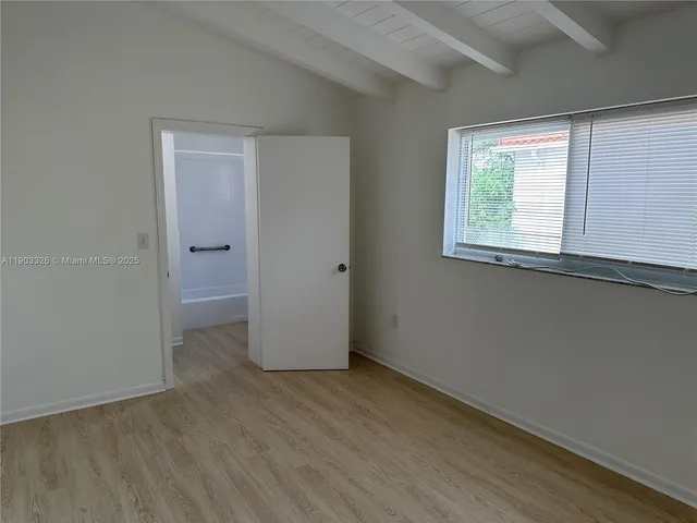 $3,100 | 431 Tamiami Boulevard, Miami, FL 33144