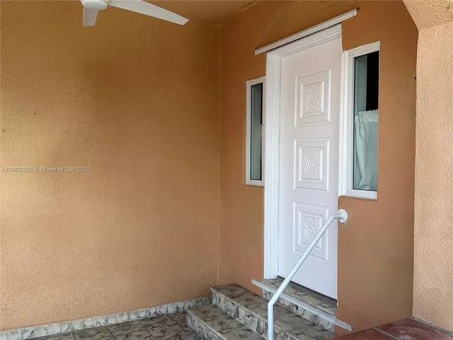 $3,100 | 431 Tamiami Boulevard, Miami, FL 33144