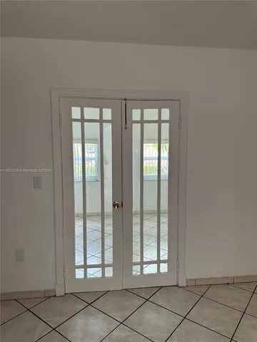 $3,100 | 431 Tamiami Boulevard, Miami, FL 33144