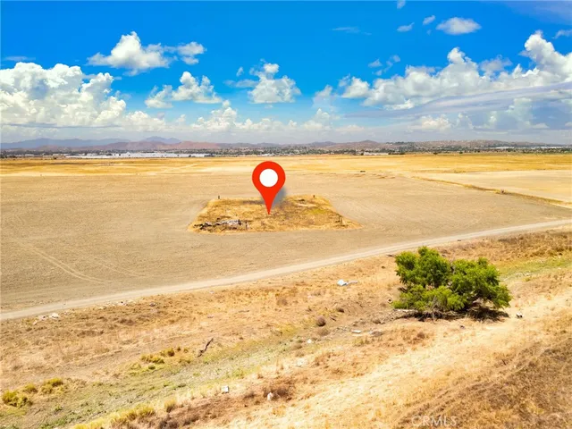 $379,900 | 27200 San Jacinto Avenue, Perris, CA 92571